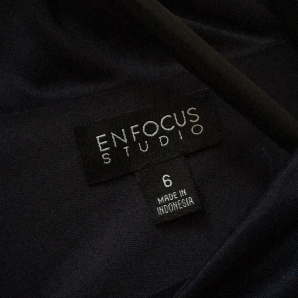 Dress - Picture 4 of 4